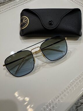 Ray-Ban 3588 navy and gold sunglasses